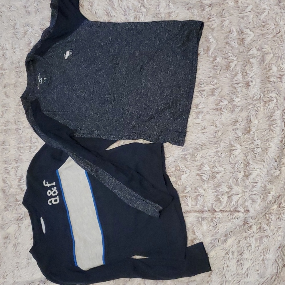 WEEKEND SALE Abercrombie Kids Boys sweatshirt & long sleeve shirt set 9/10